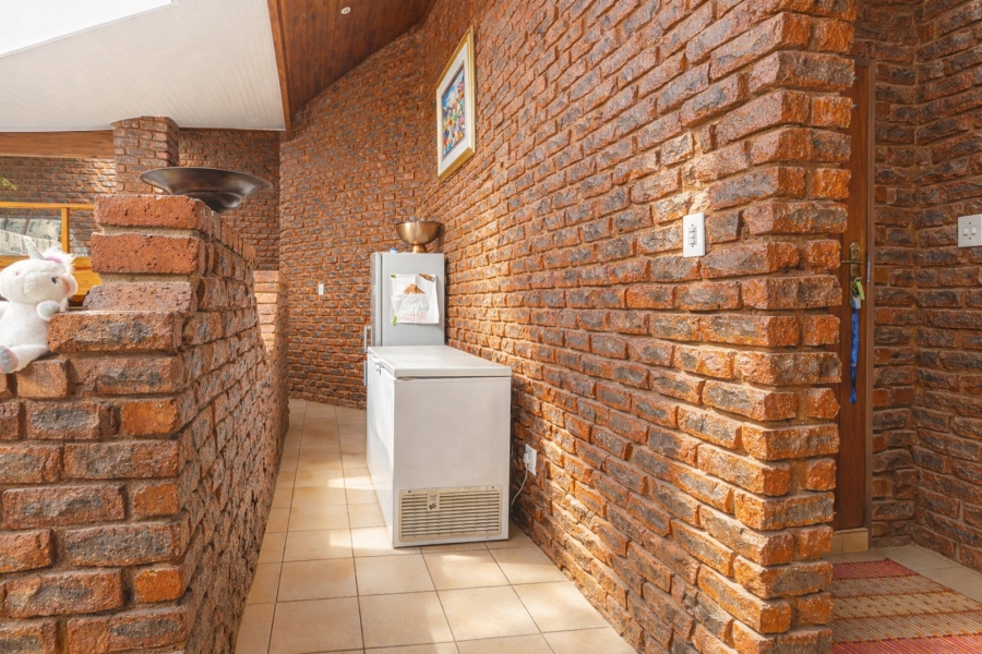 3 Bedroom Property for Sale in Meerhof North West